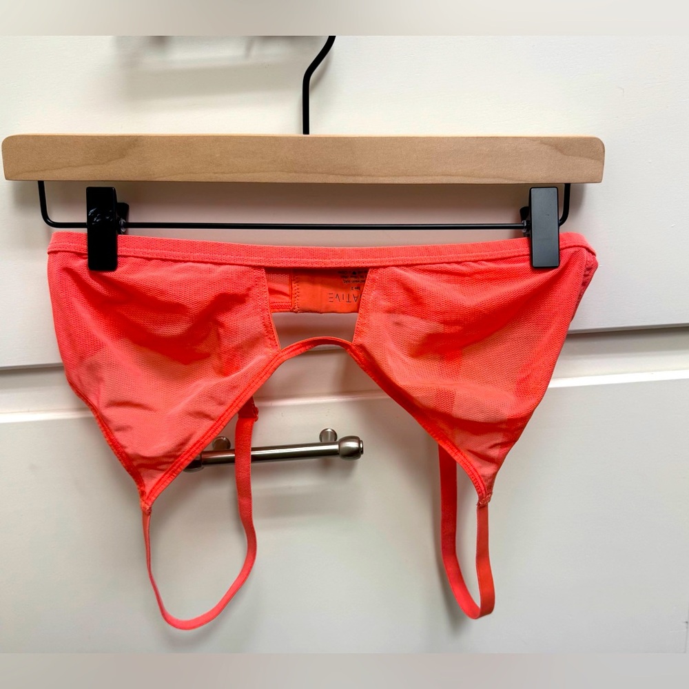 Negative Underwear Sieve Cutout Bra